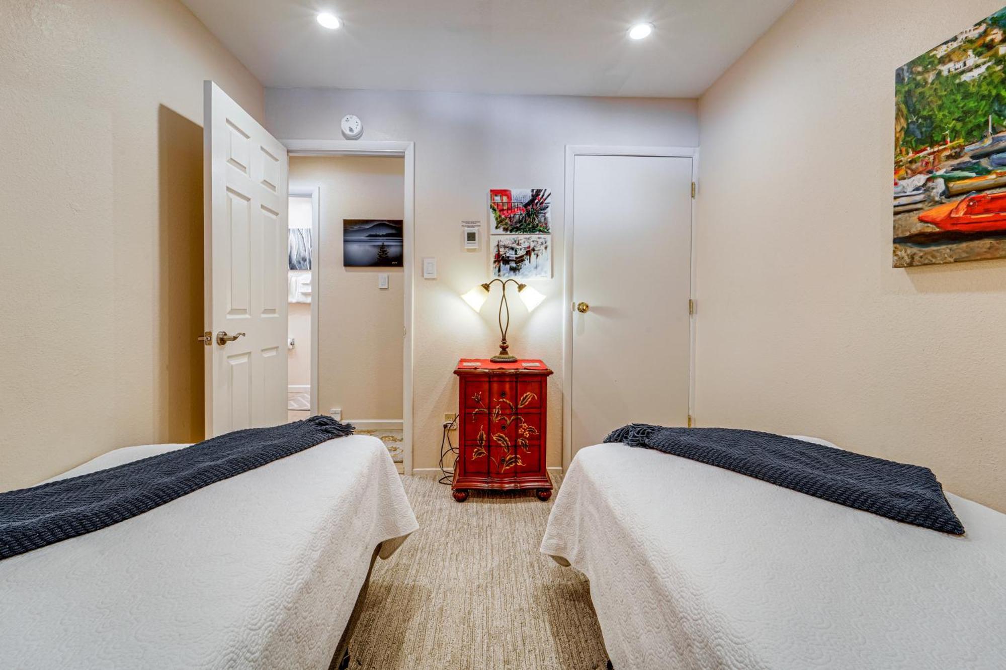 Tahoe Condo About 1 Mi To Diamond Peak Ski Resort! Инклайн-Виллидж Экстерьер фото