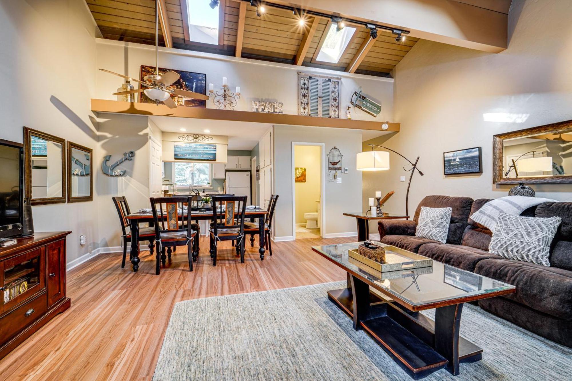 Tahoe Condo About 1 Mi To Diamond Peak Ski Resort! Инклайн-Виллидж Экстерьер фото